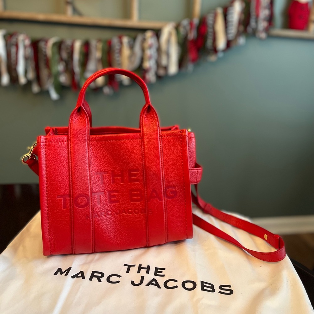 Marc Jacobs mini leather tote bag (red)
